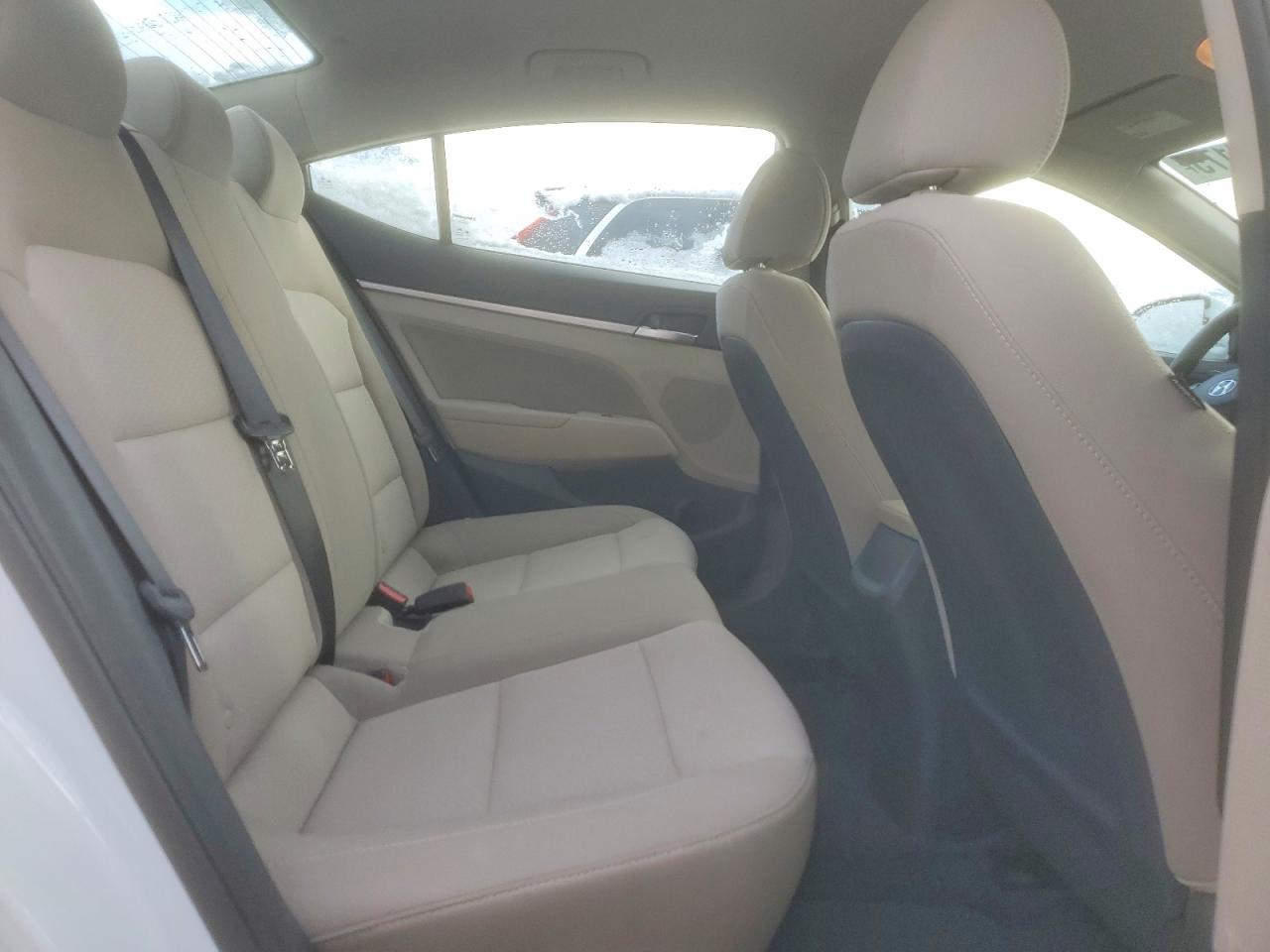 2020 HYUNDAI ELANTRA SEL photo 10