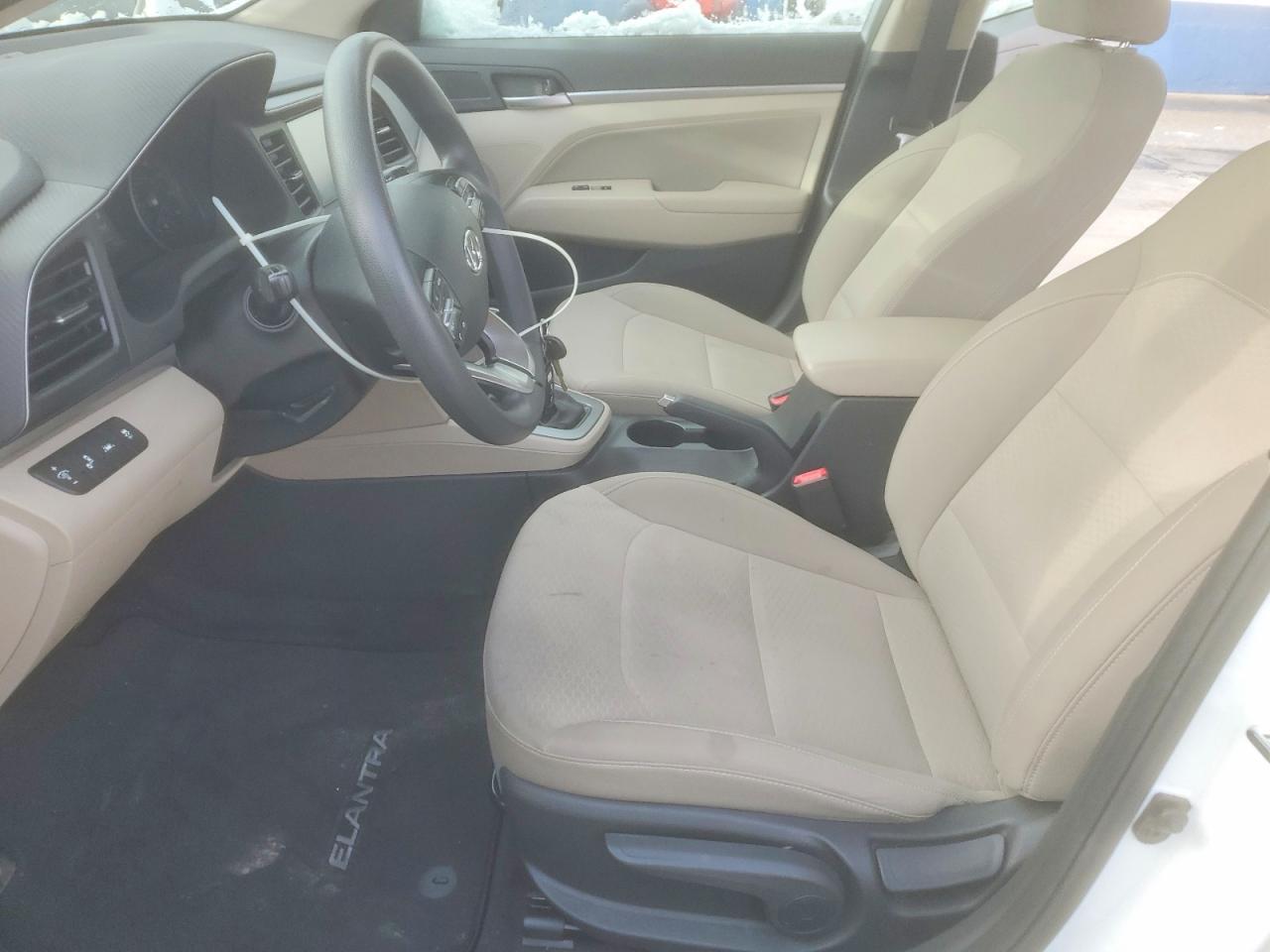 2020 HYUNDAI ELANTRA SEL photo 7