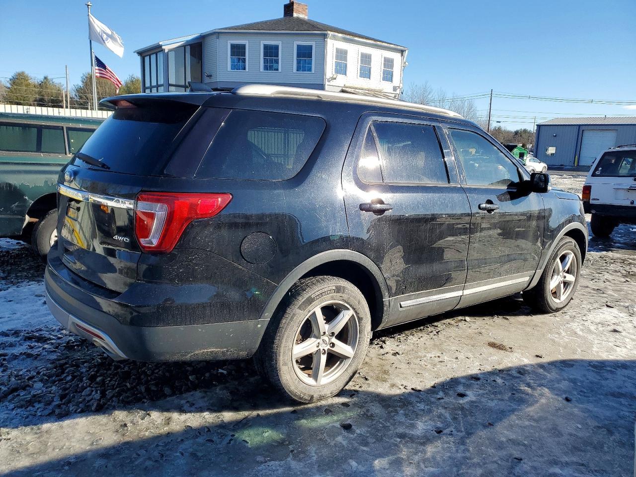 2016 FORD EXPLORER XLT photo 7
