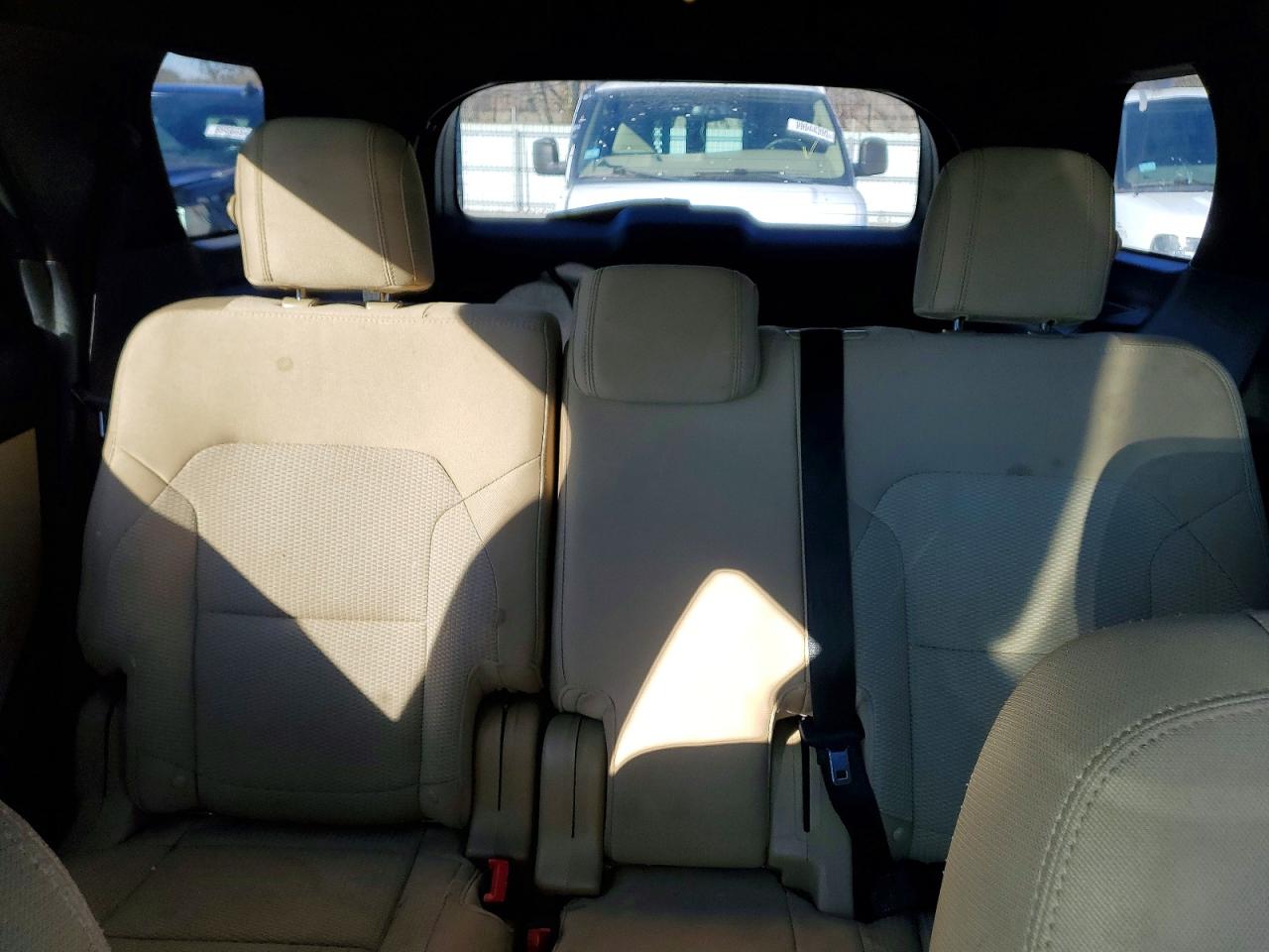 2016 FORD EXPLORER XLT photo 28