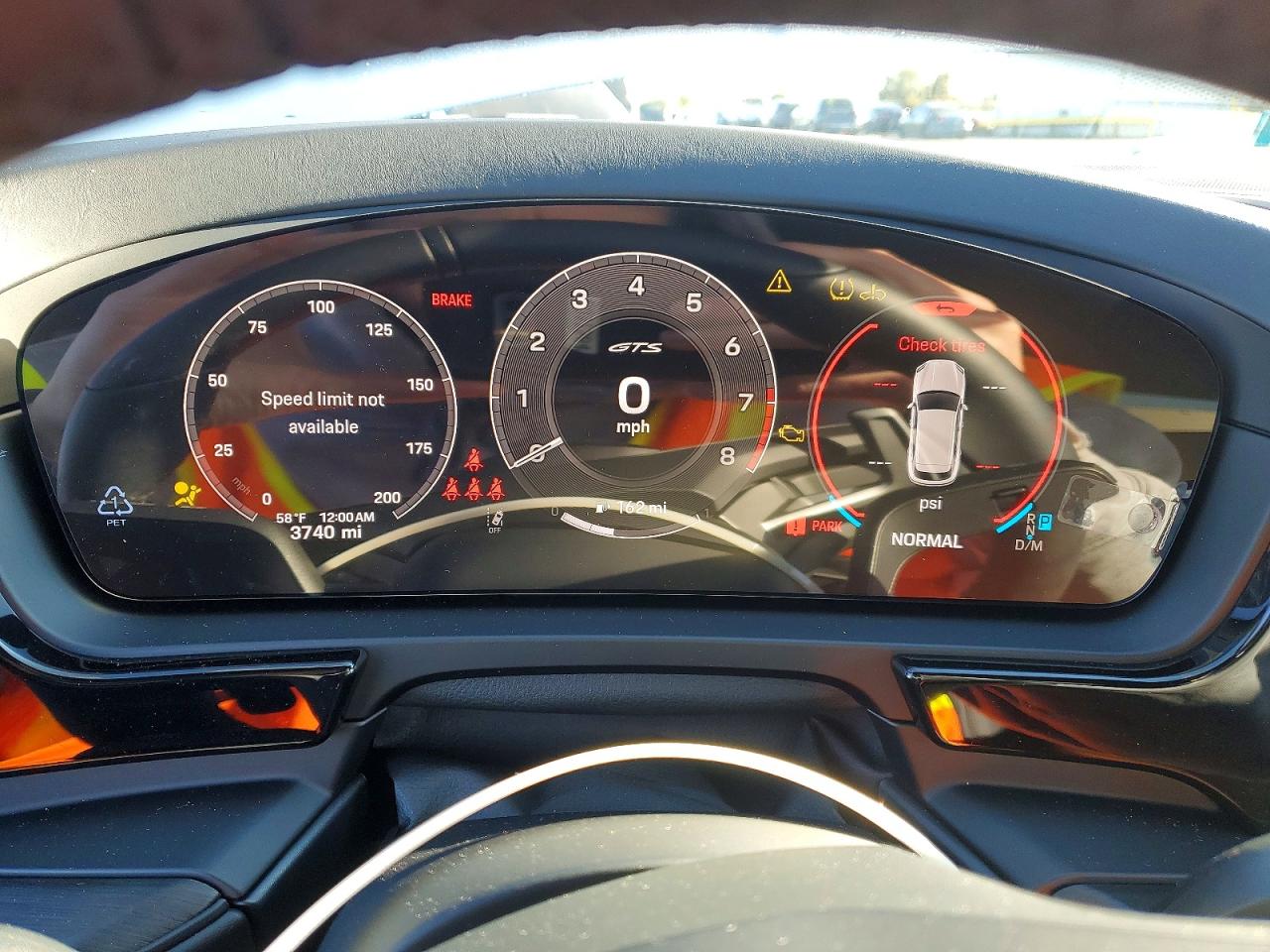 2025 PORSCHE CAYENNE GTS photo 17
