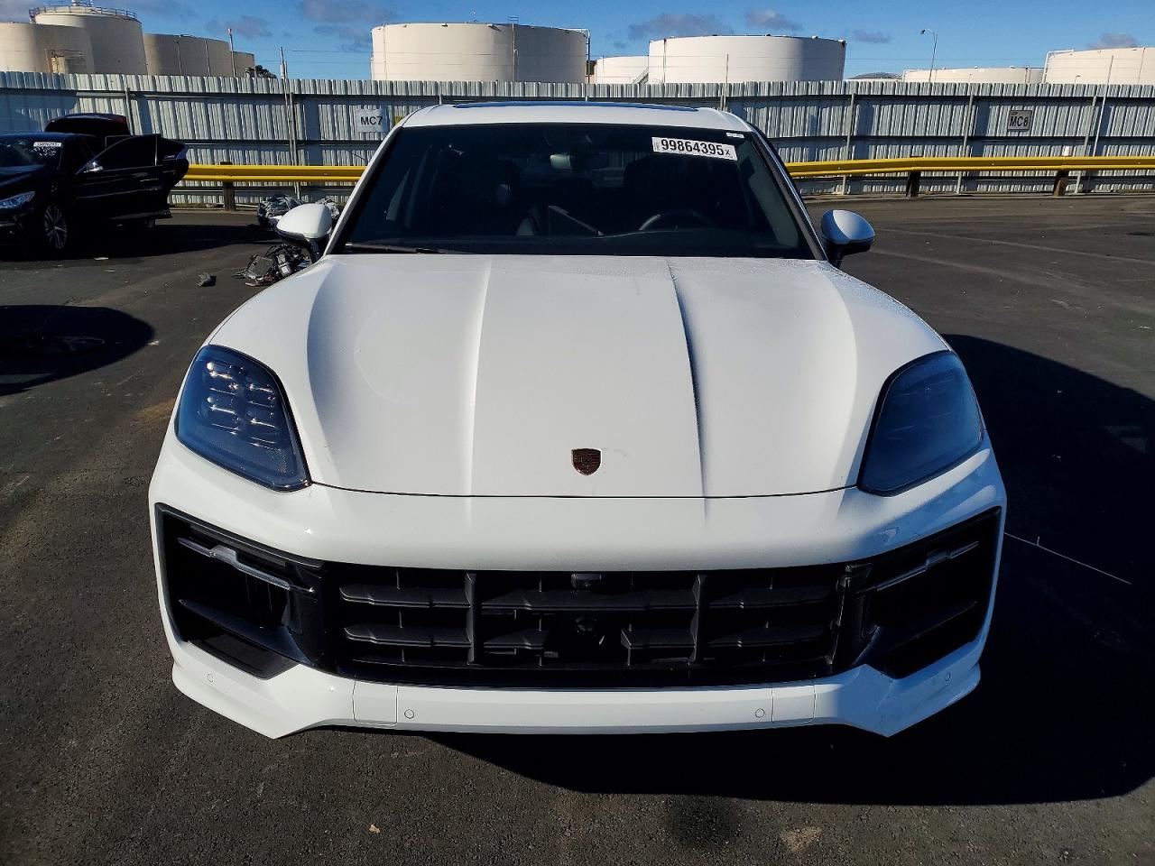 2025 PORSCHE CAYENNE GTS photo 9
