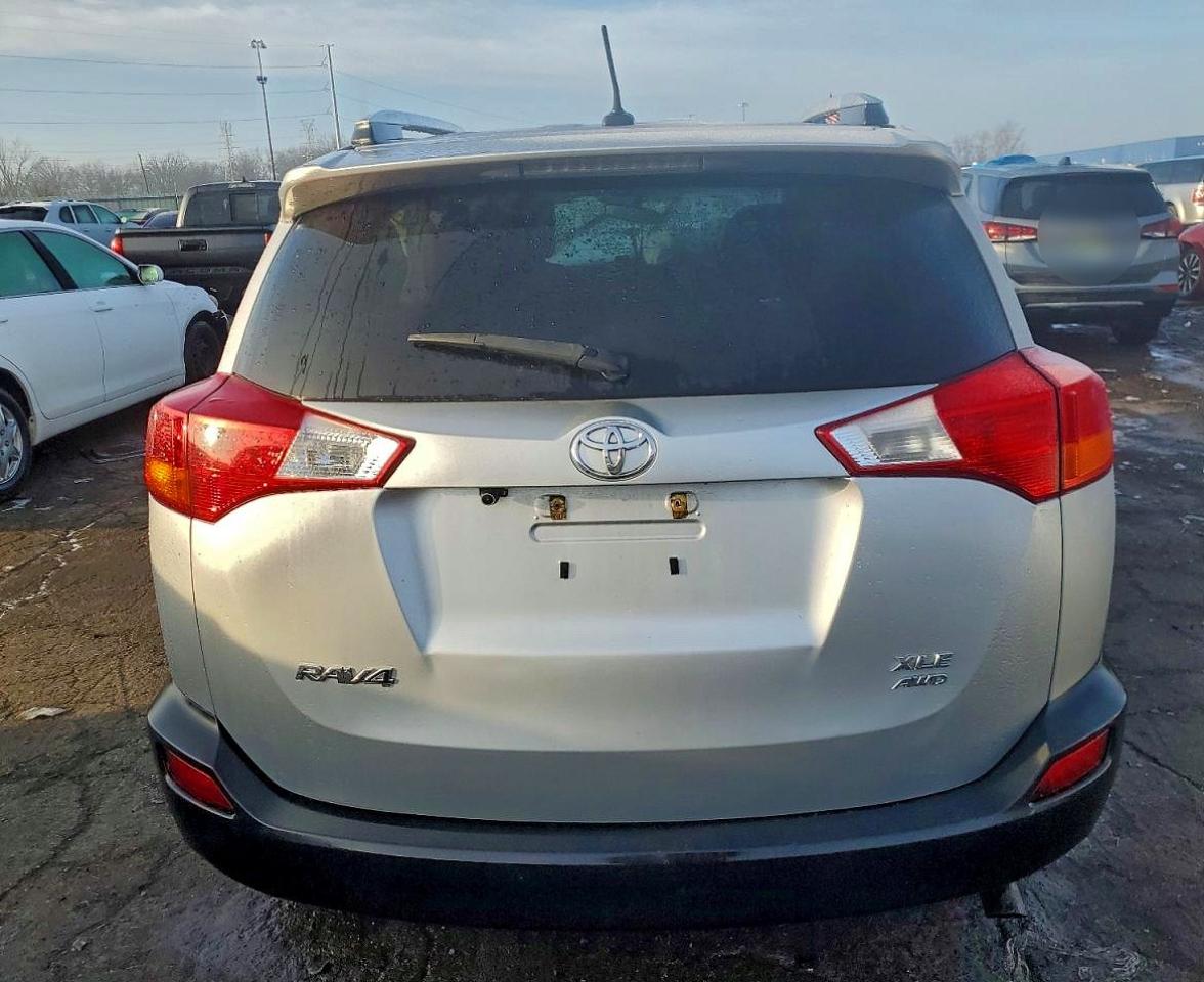 2014 TOYOTA RAV4 XLE photo 21