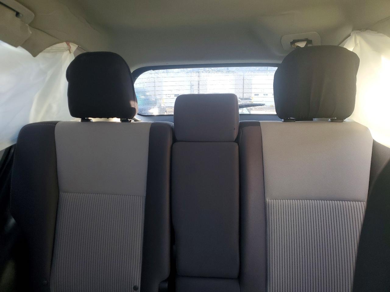 2014 TOYOTA RAV4 XLE photo 37