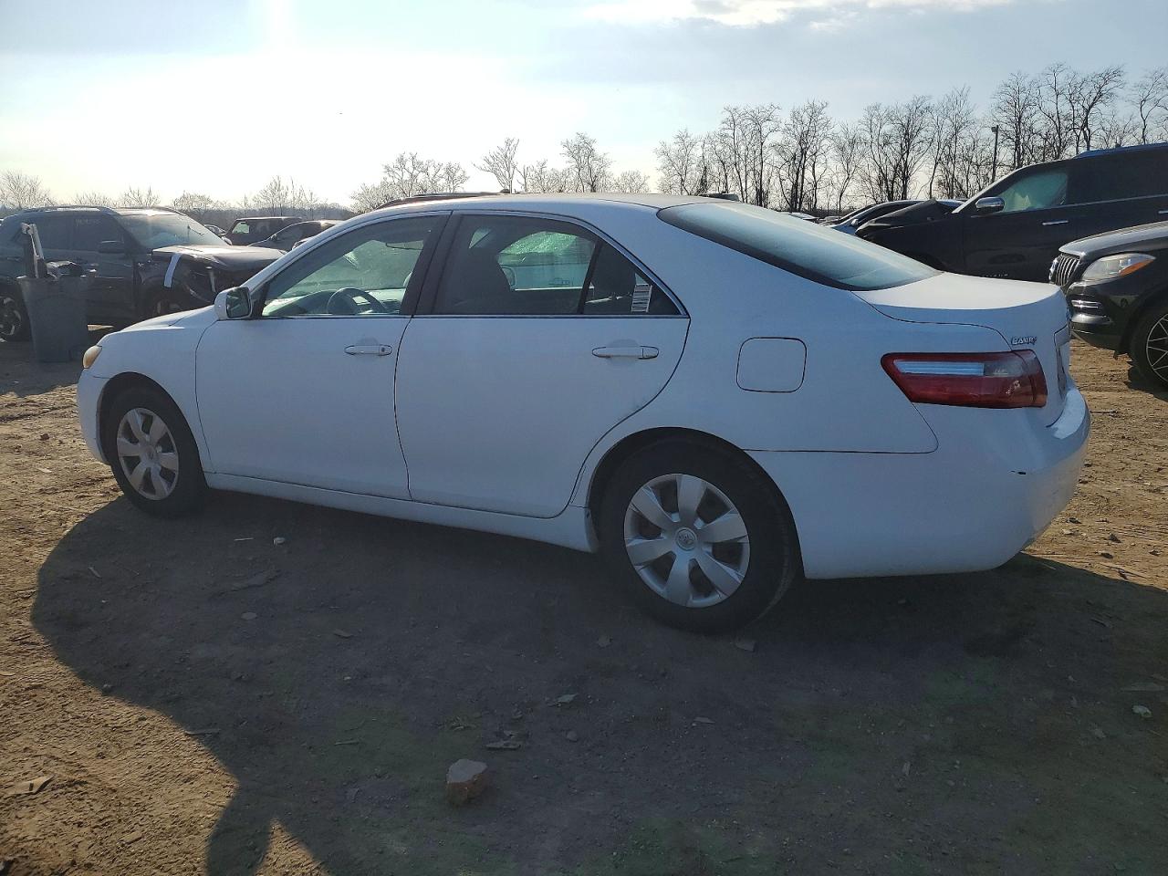 2009 TOYOTA CAMRY BASE photo 3