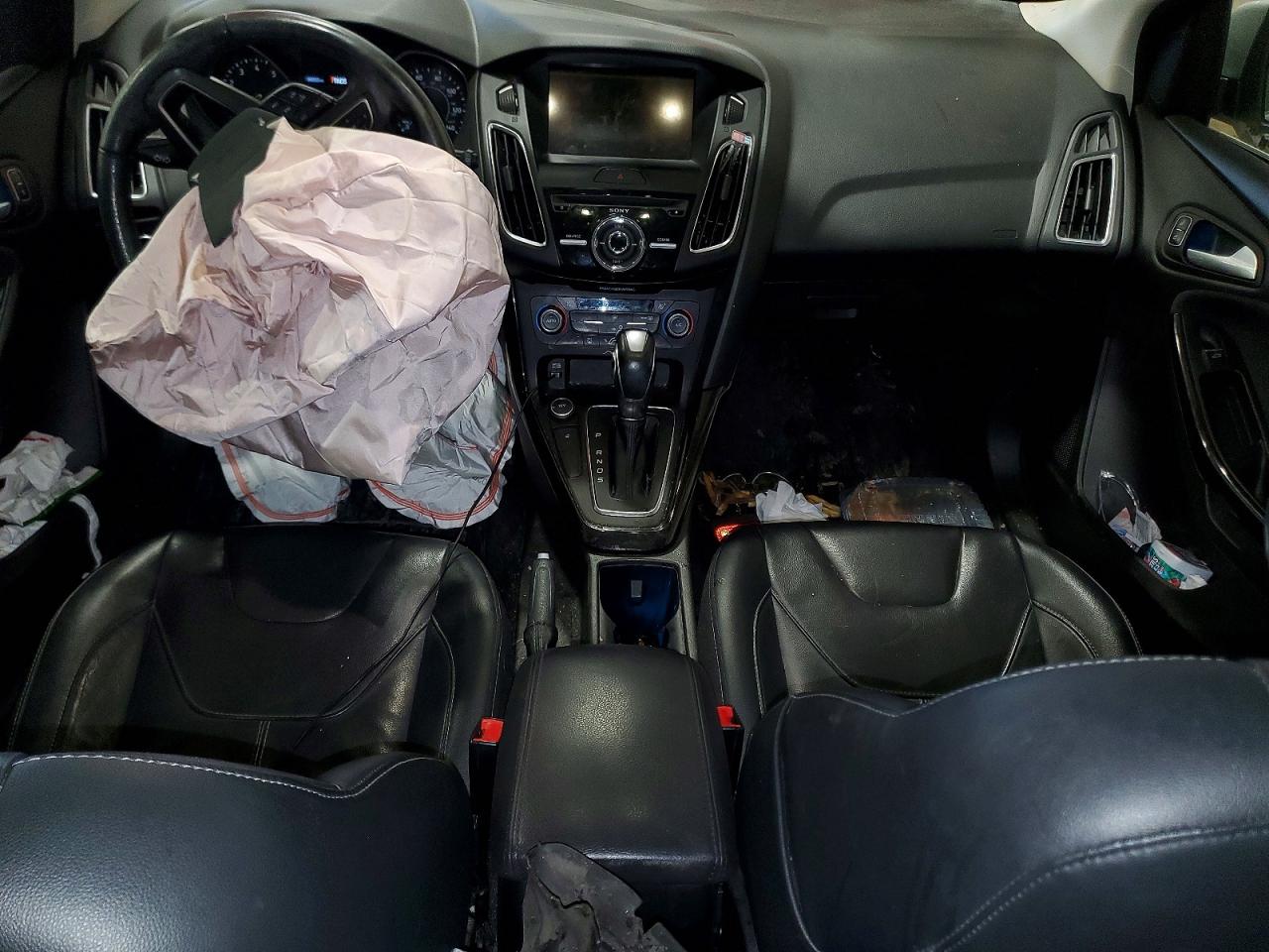 2017 FORD FOCUS TITANIUM photo 8