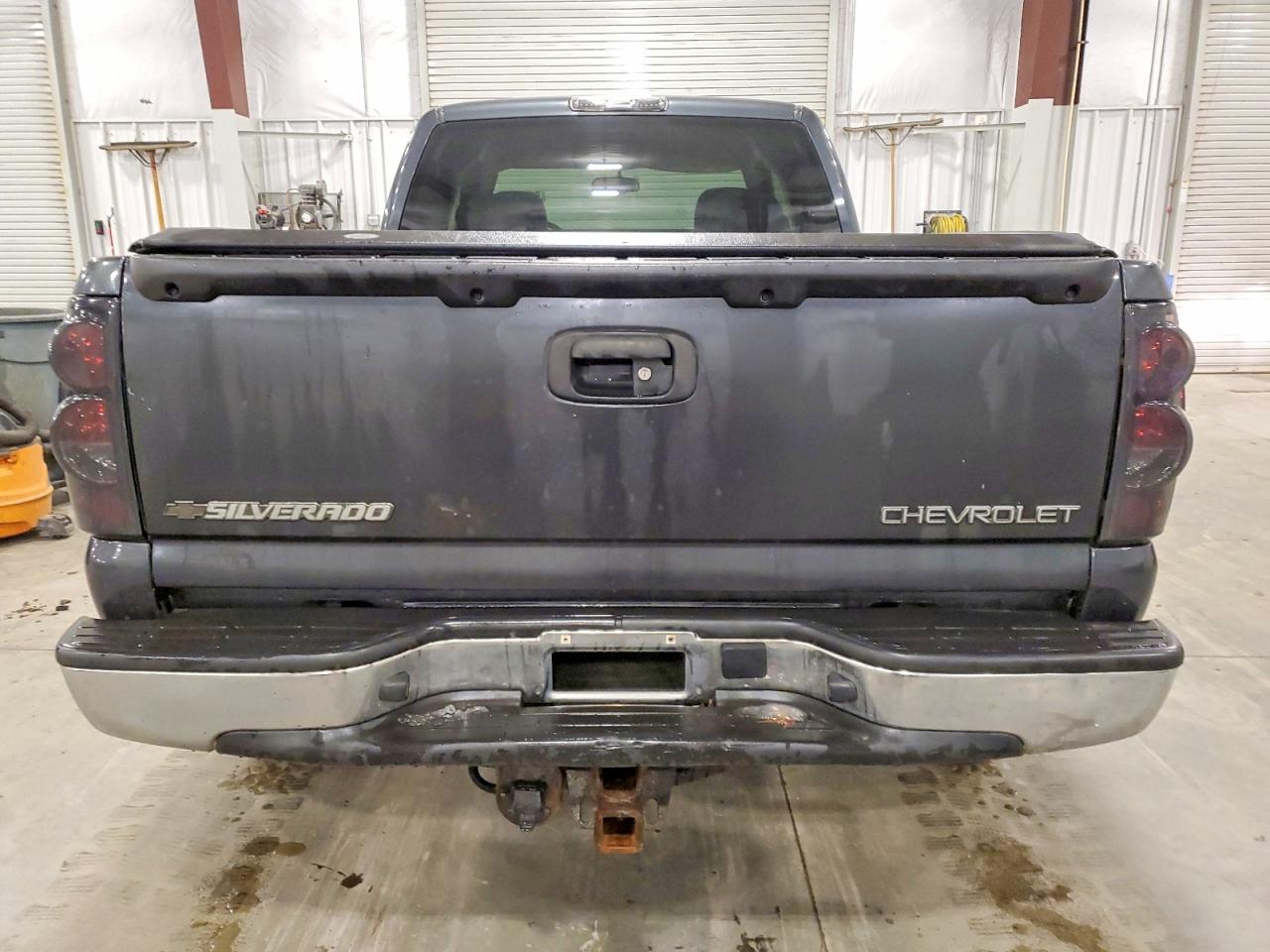 2004 CHEVROLET SILVERADO K1500 photo 6