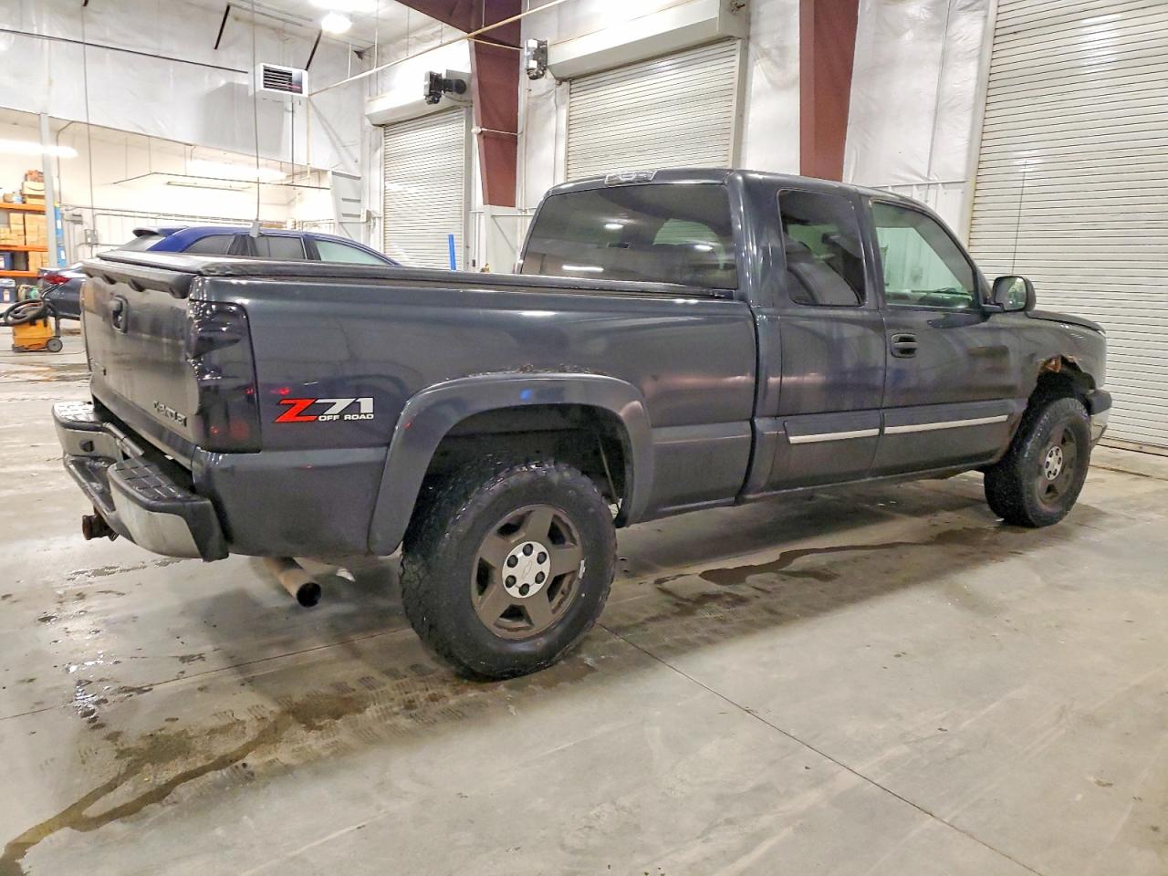 2004 CHEVROLET SILVERADO K1500 photo 3