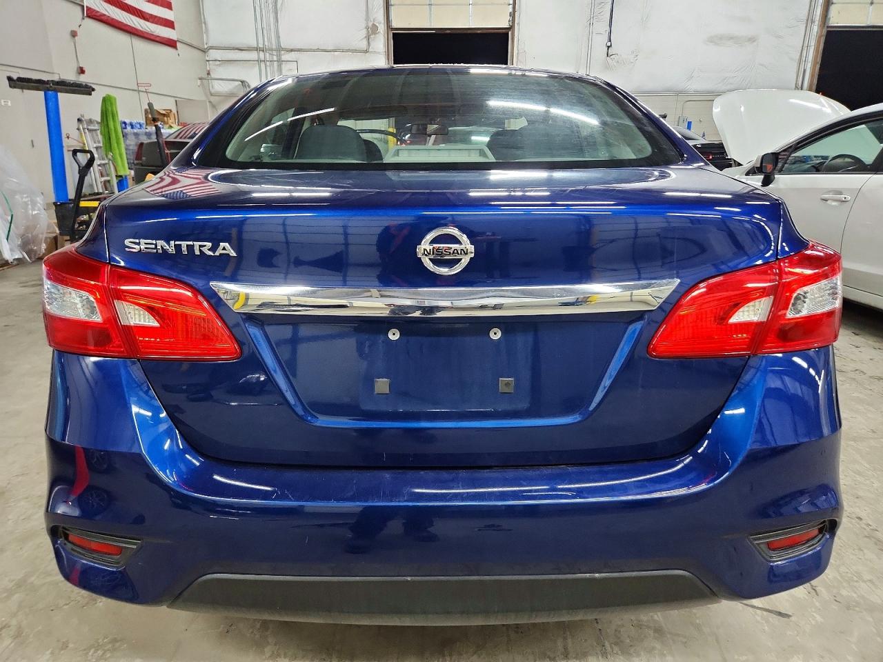 2017 NISSAN SENTRA S photo 6