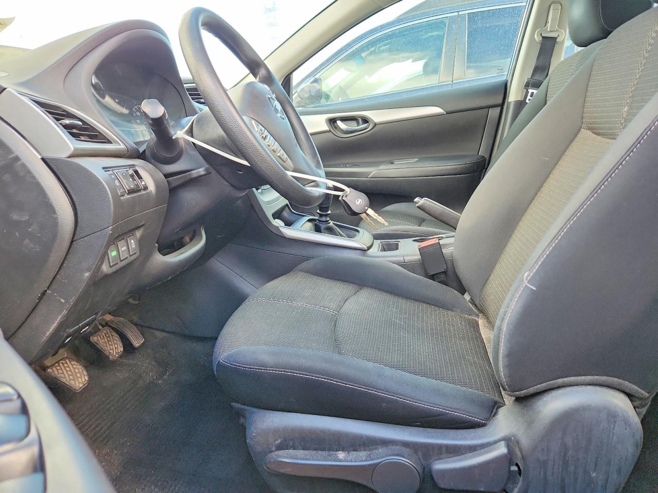 2017 NISSAN SENTRA S photo 7