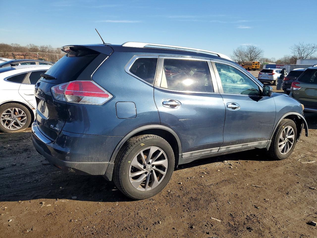2016 NISSAN ROGUE S photo 3
