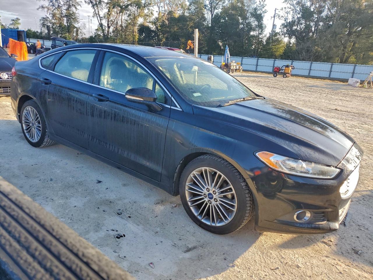 2014 FORD FUSION SE photo 4
