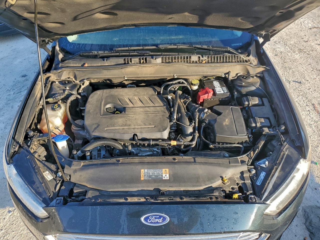 2014 FORD FUSION SE photo 11