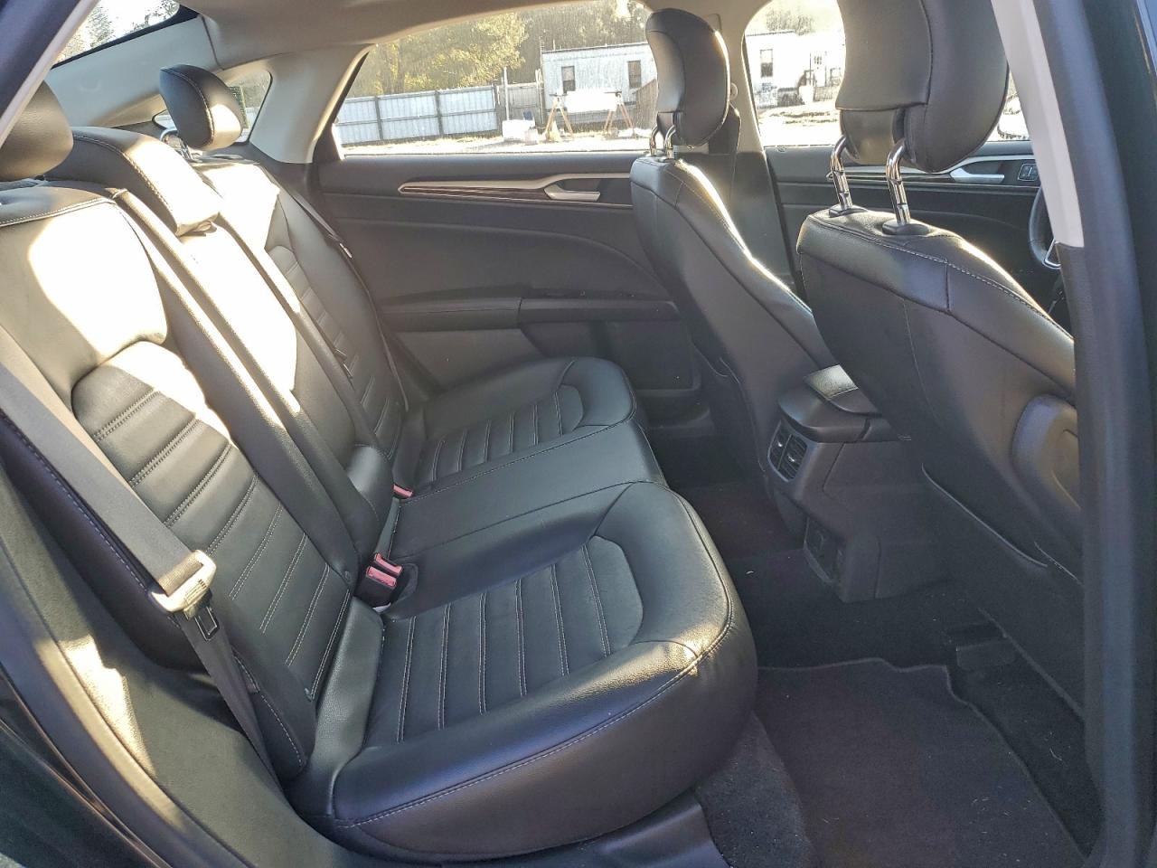 2014 FORD FUSION SE photo 10