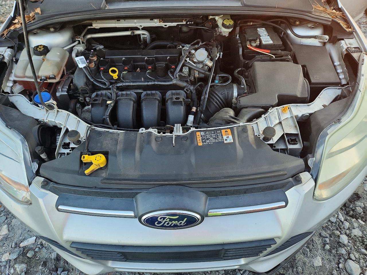 2014 FORD FOCUS SE photo 11