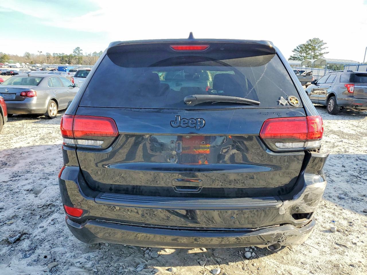 2019 JEEP GRAND CHEROKEE LAREDO photo 6