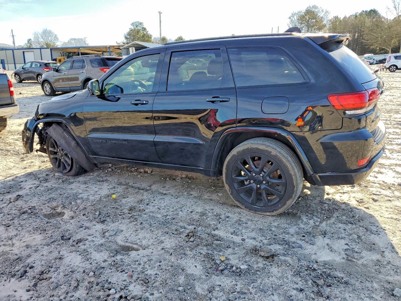 2019 JEEP GRAND CHEROKEE LAREDO photo 2