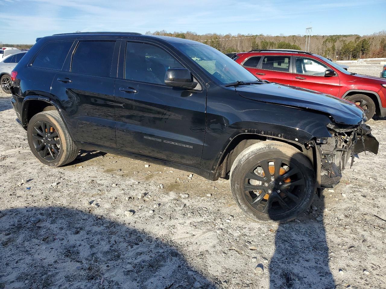 2019 JEEP GRAND CHEROKEE LAREDO photo 4