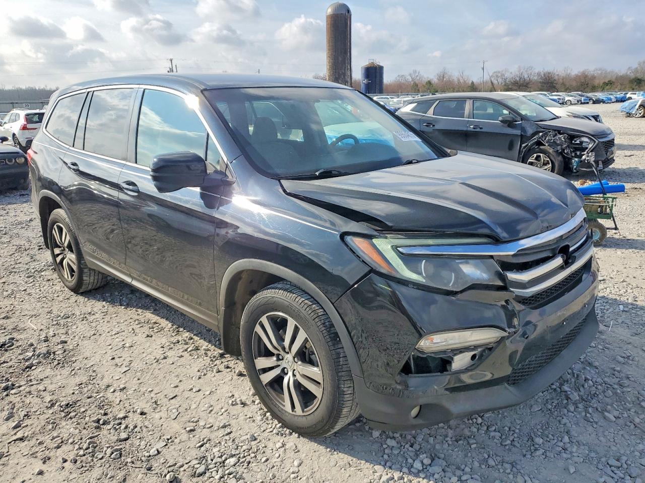 2016 HONDA PILOT EX photo 4
