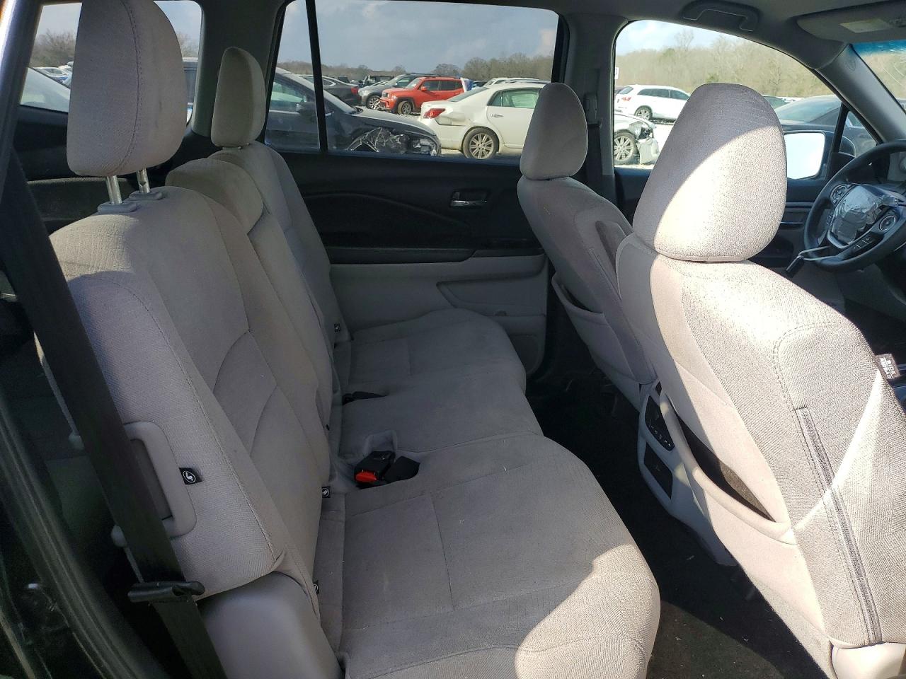 2016 HONDA PILOT EX photo 10