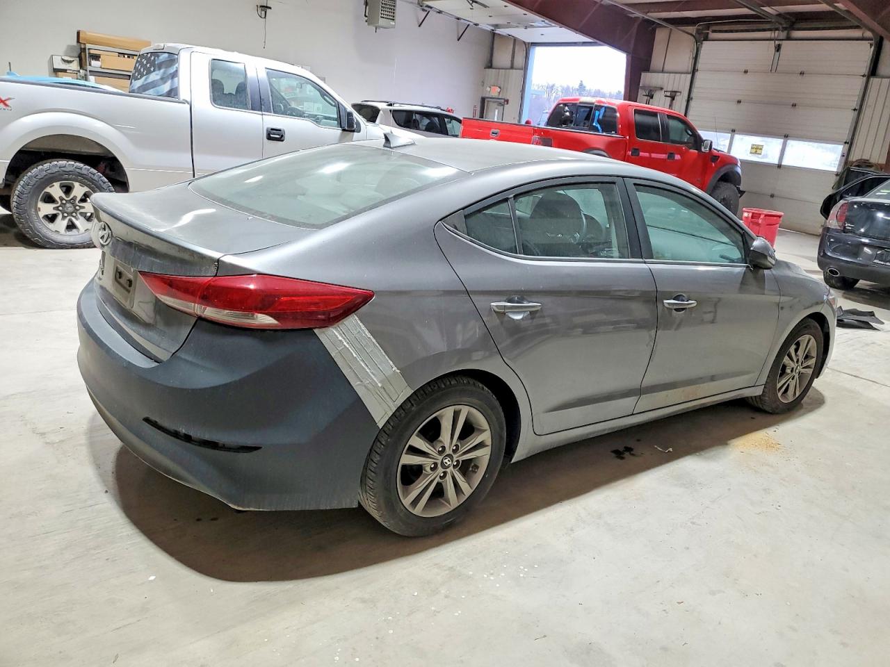 2017 HYUNDAI ELANTRA SE photo 3