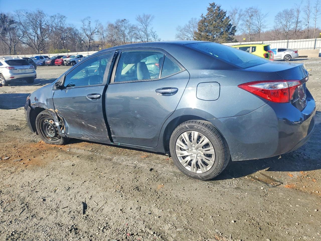 2015 TOYOTA COROLLA L photo 2