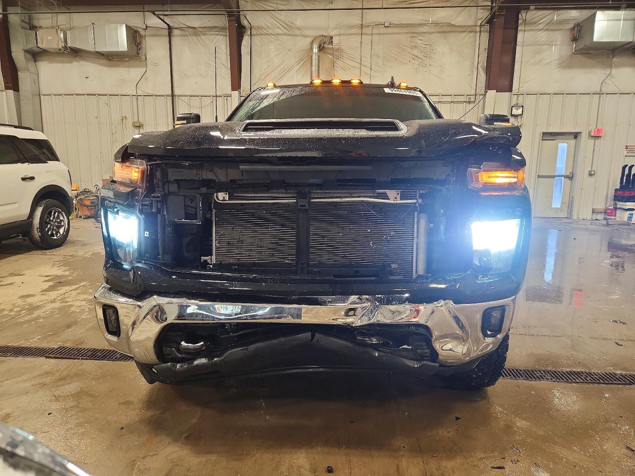 2024 CHEVROLET SILVERADO K2500 HEAVY DUTY LT photo 5
