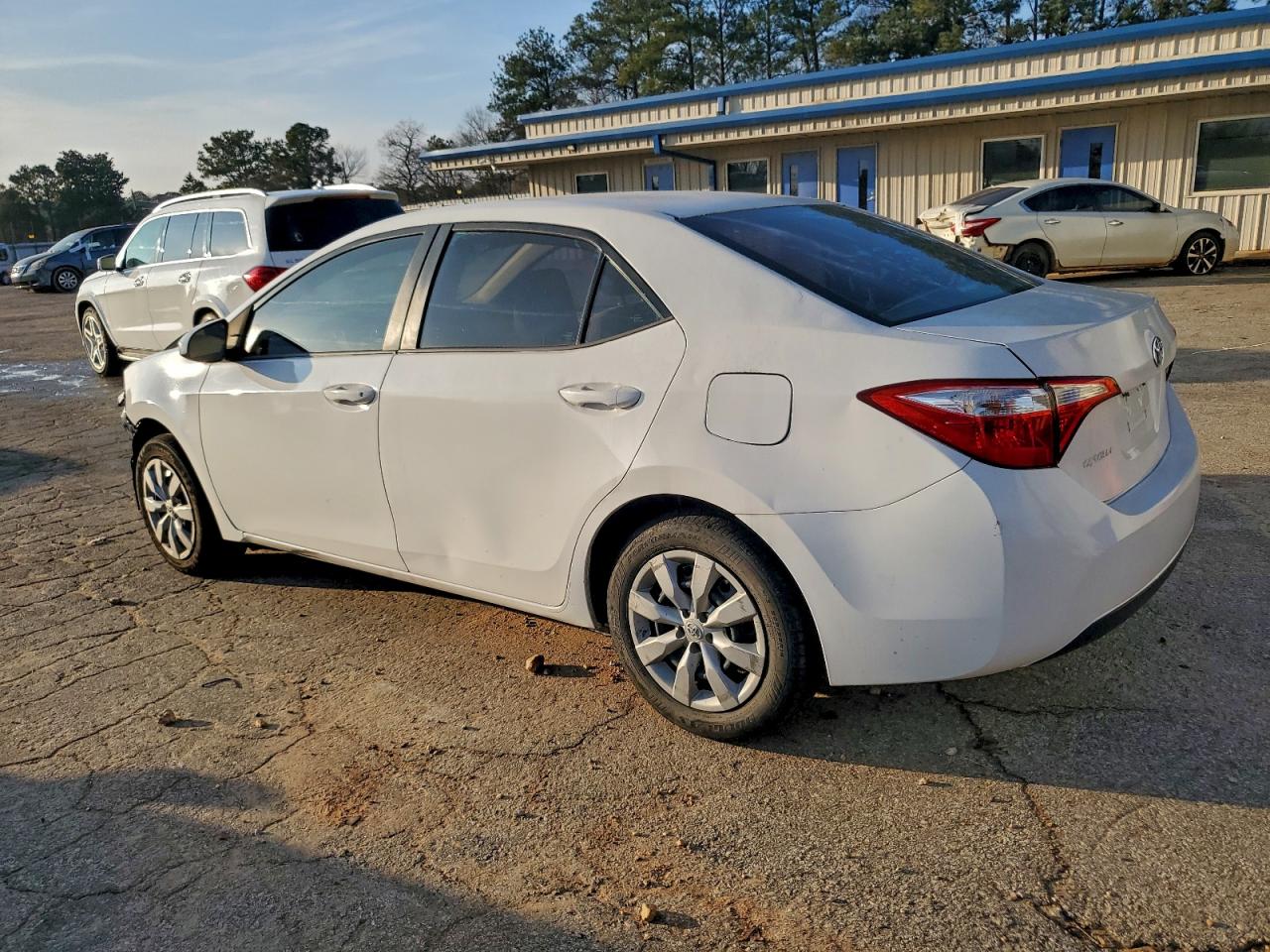 2016 TOYOTA COROLLA L photo 2