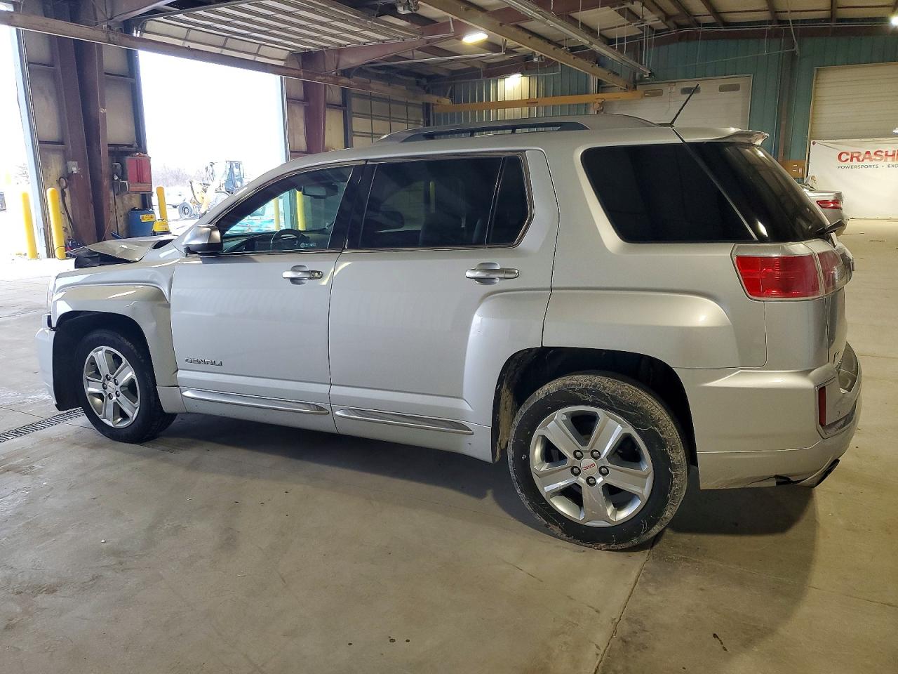2017 GMC TERRAIN DENALI photo 2