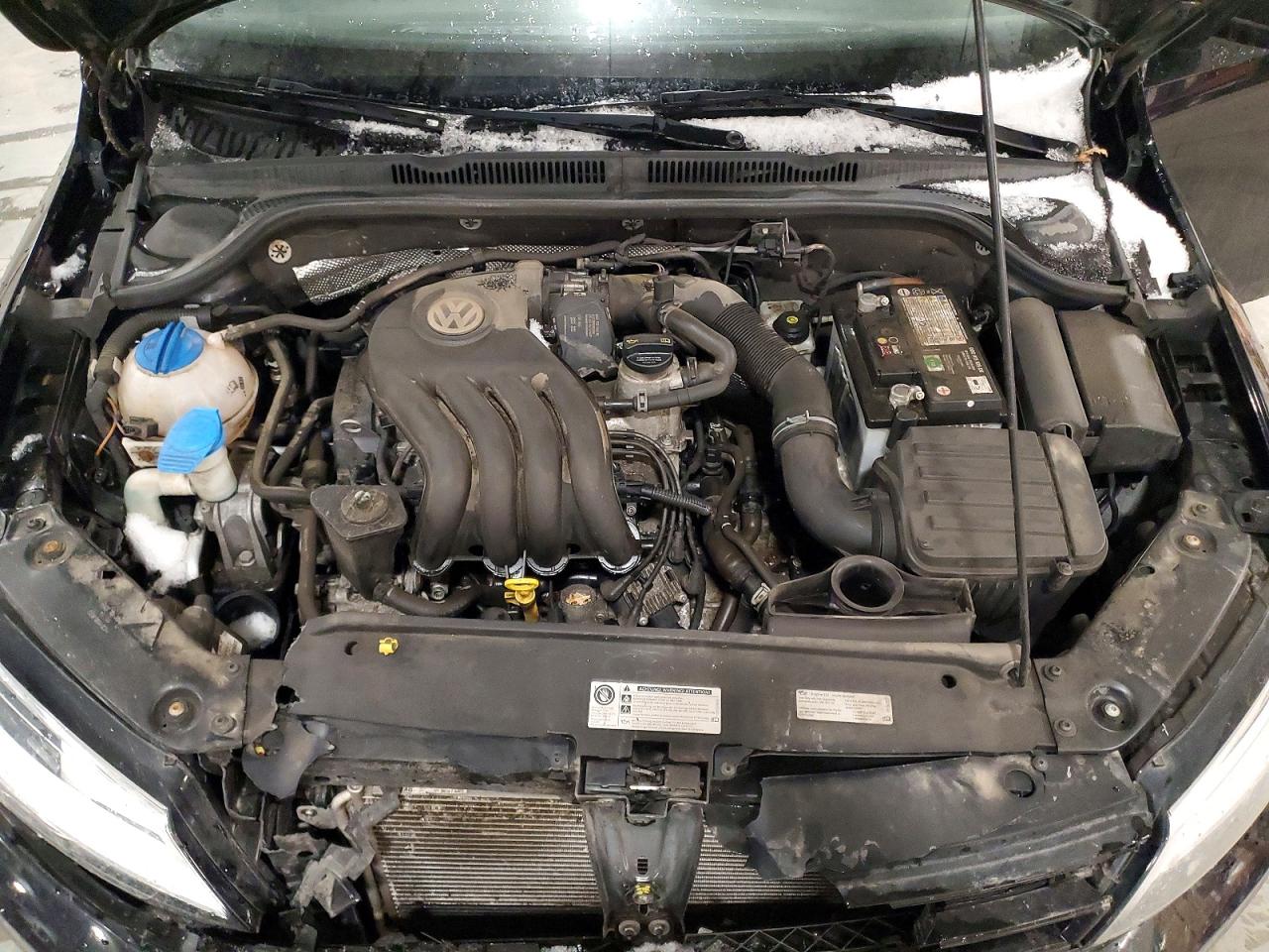 2015 VOLKSWAGEN JETTA BASE photo 11