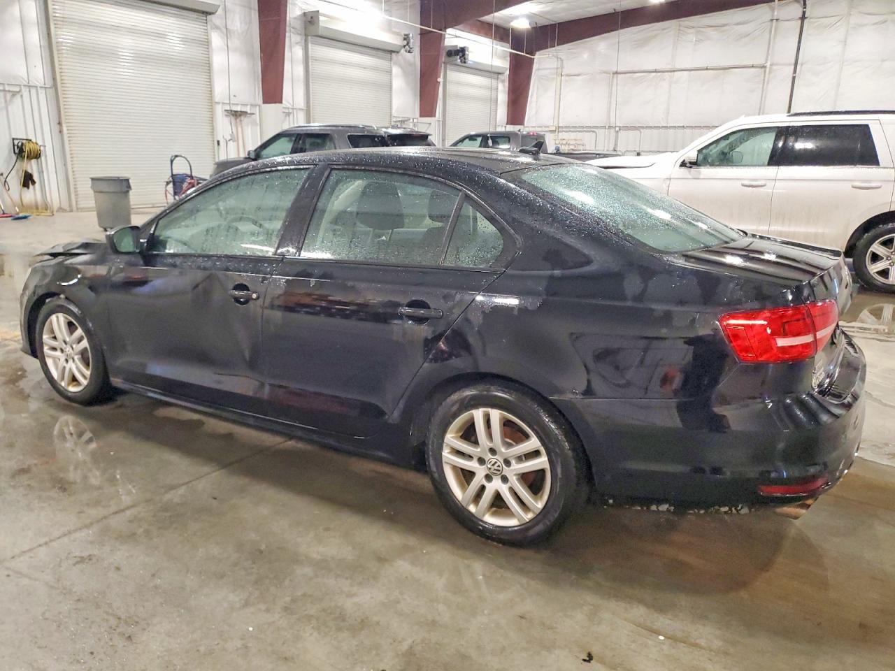 2015 VOLKSWAGEN JETTA BASE photo 2