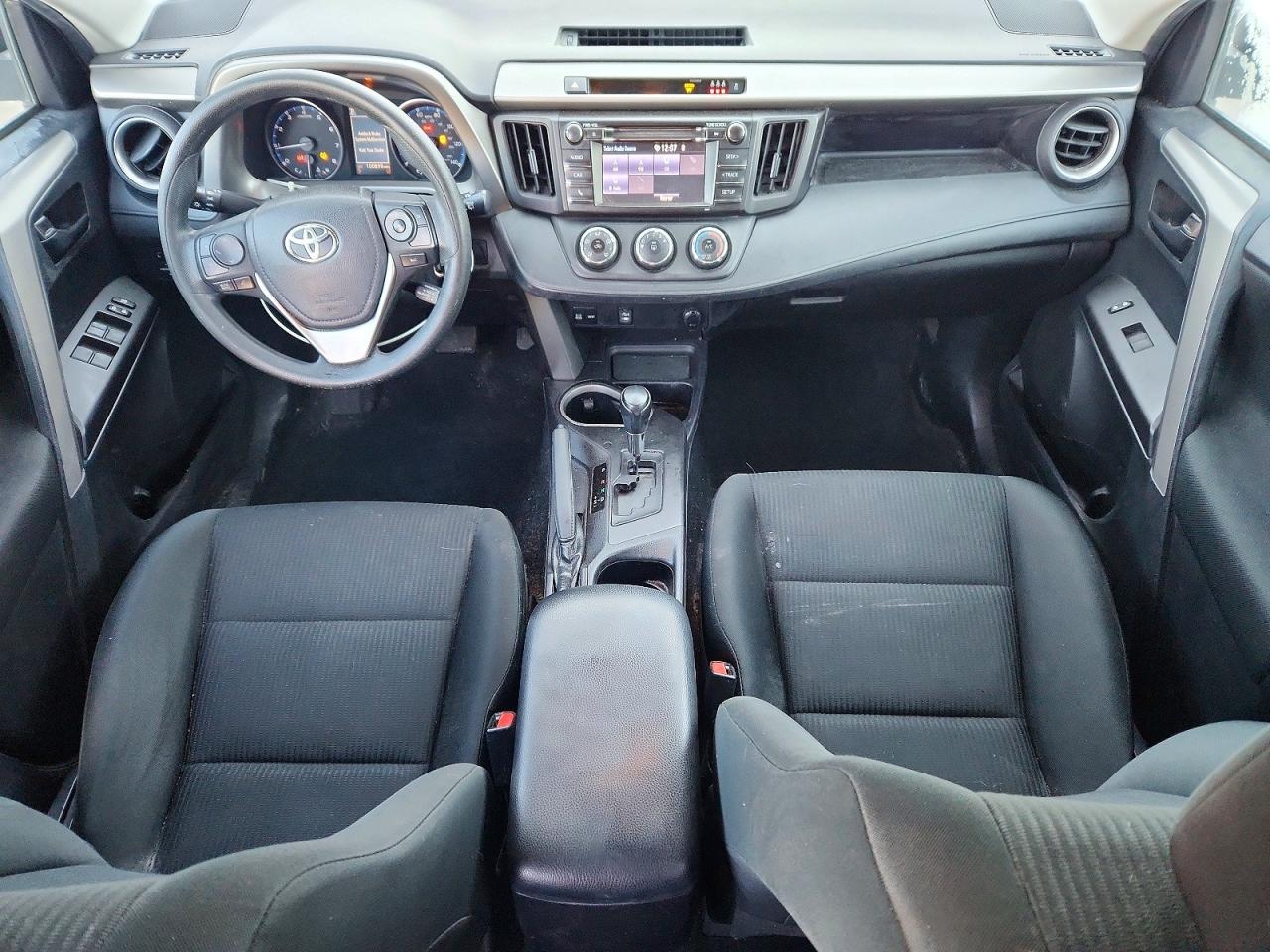 2018 TOYOTA RAV4 LE photo 15