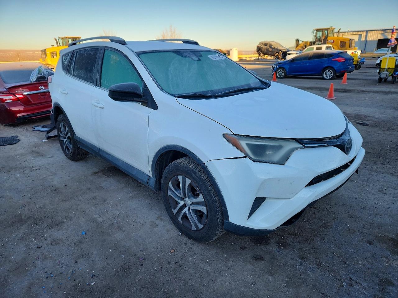 2018 TOYOTA RAV4 LE photo 7