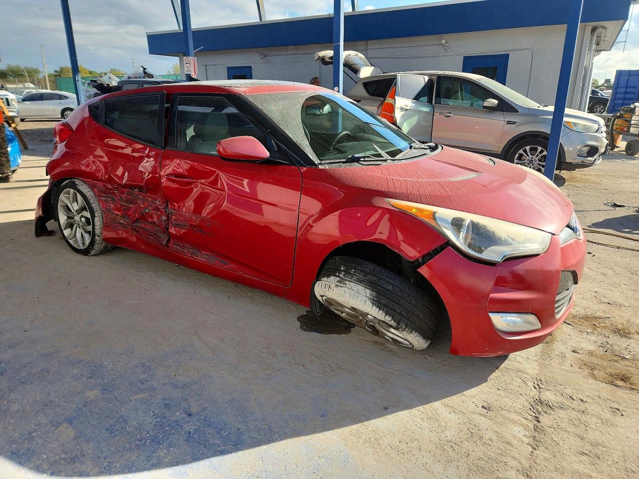 2013 HYUNDAI VELOSTER photo 4