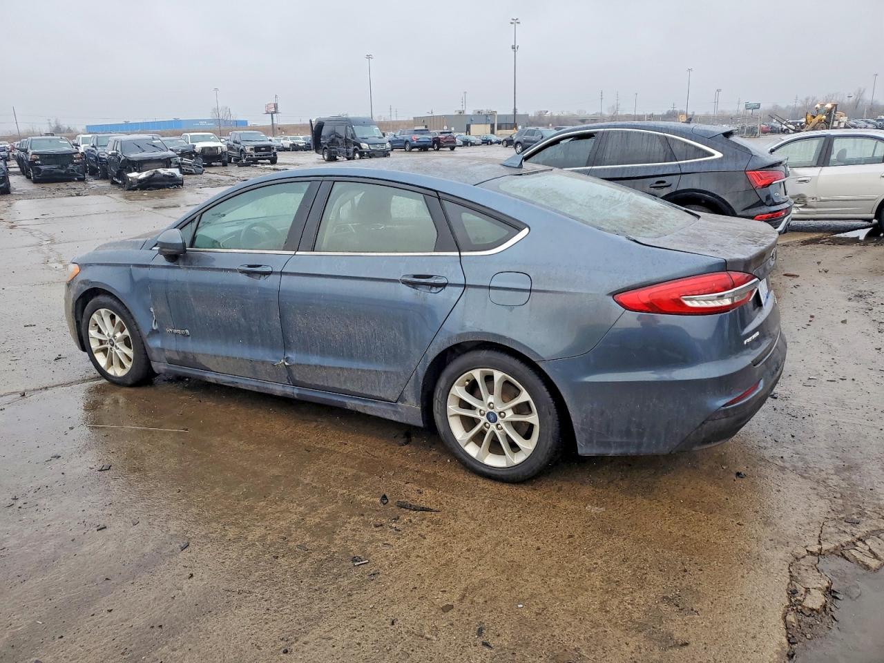 2019 FORD FUSION SE photo 2