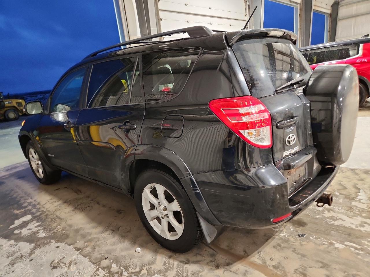 2011 TOYOTA RAV4 LIMITED photo 2
