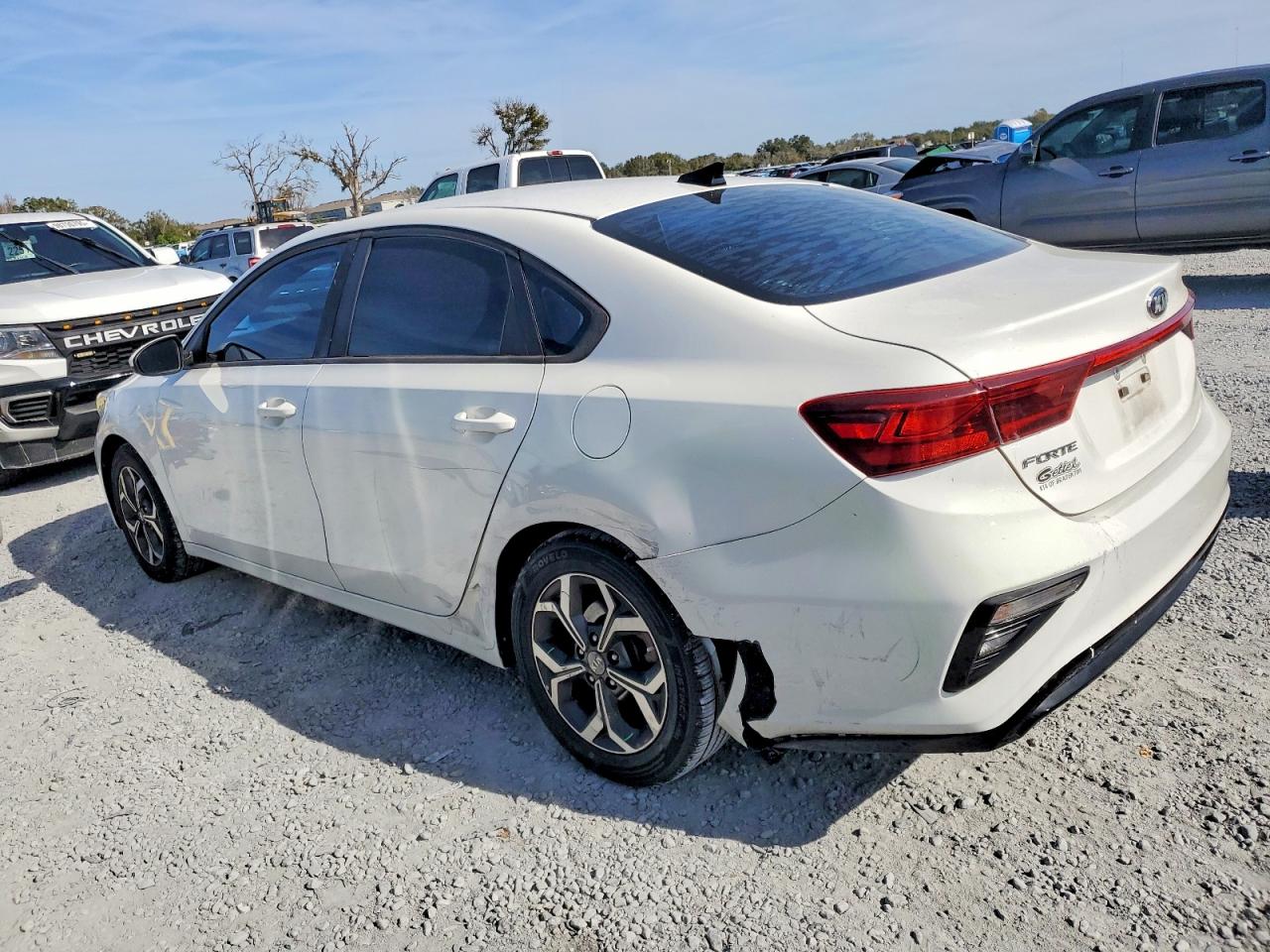 2020 KIA FORTE FE photo 2