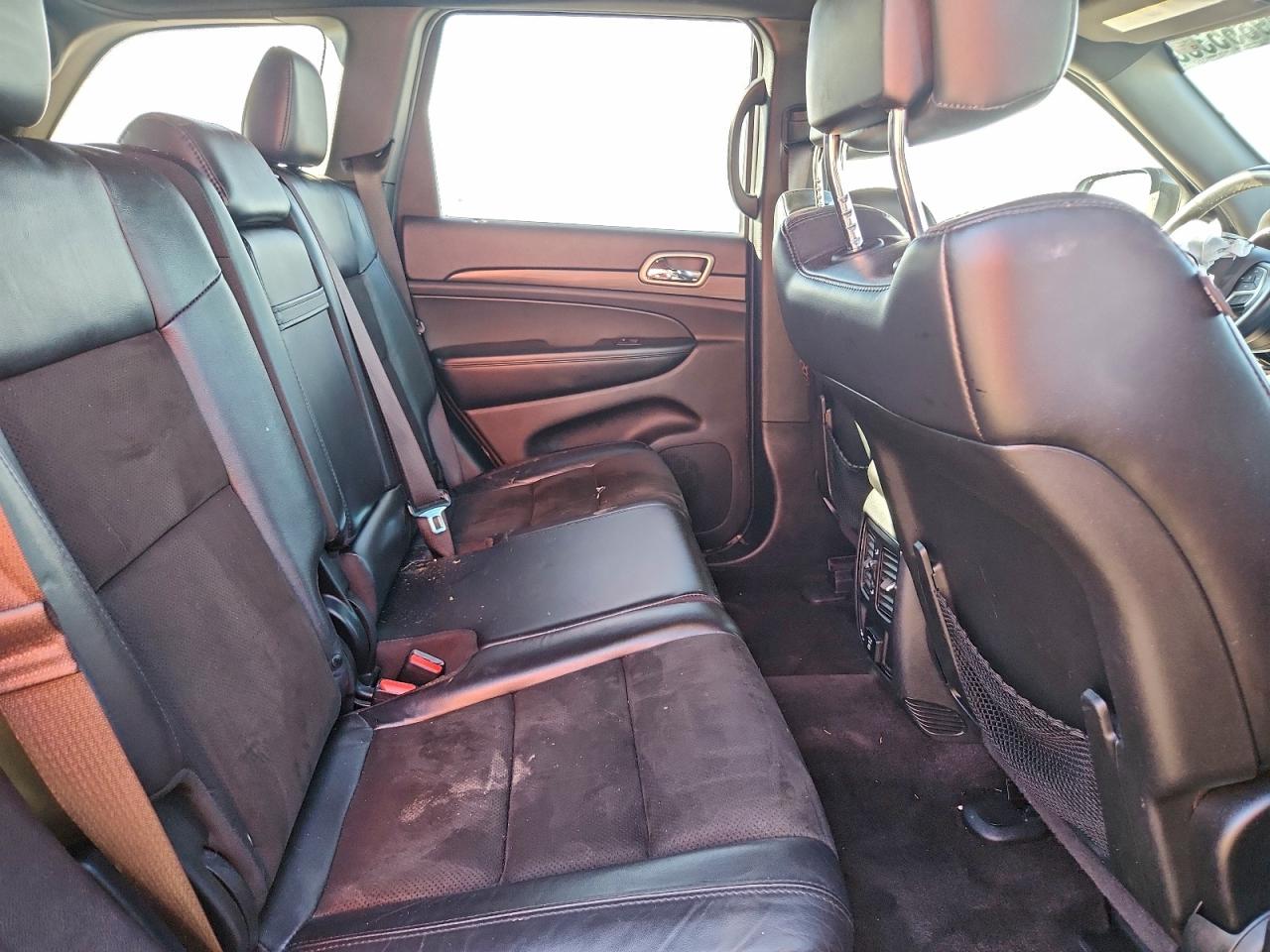 2019 JEEP GRAND CHEROKEE LAREDO photo 11