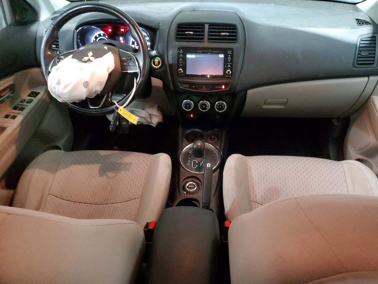 2017 MITSUBISHI OUTLANDER SPORT ES photo 8