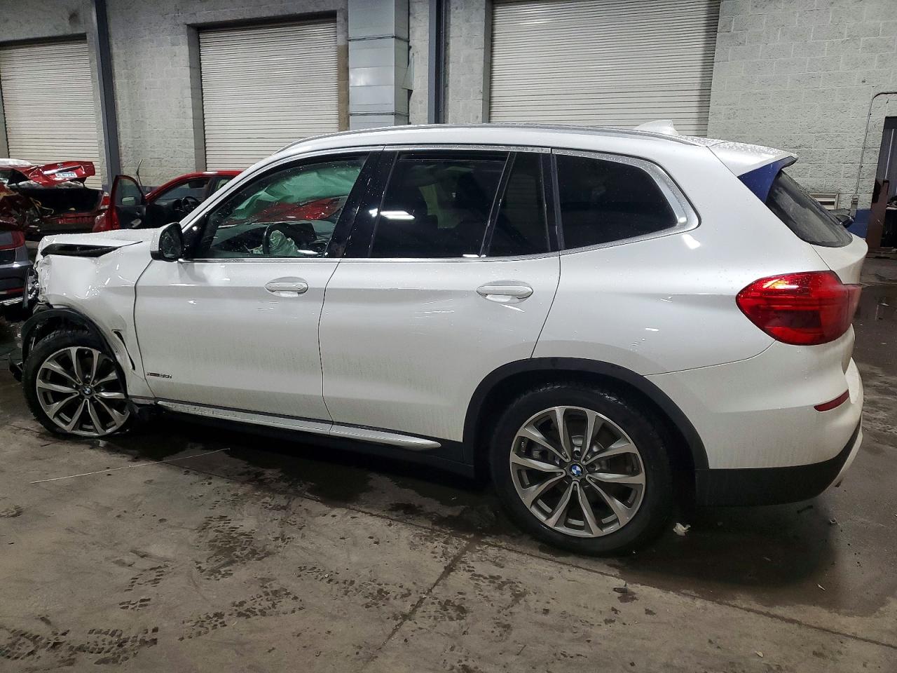 2018 BMW X3 XDRIVE30I photo 2