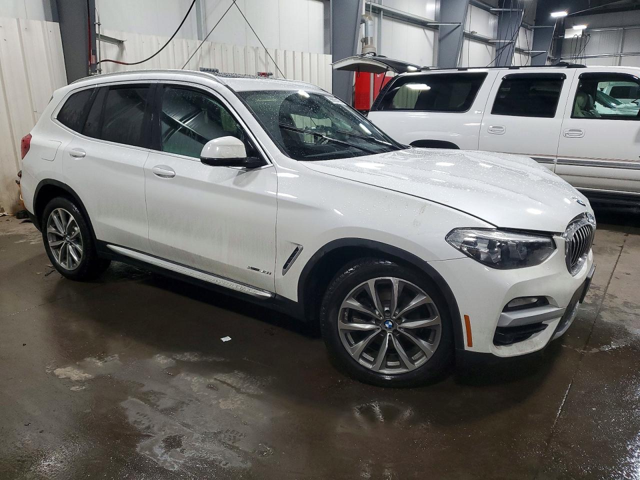 2018 BMW X3 XDRIVE30I photo 4