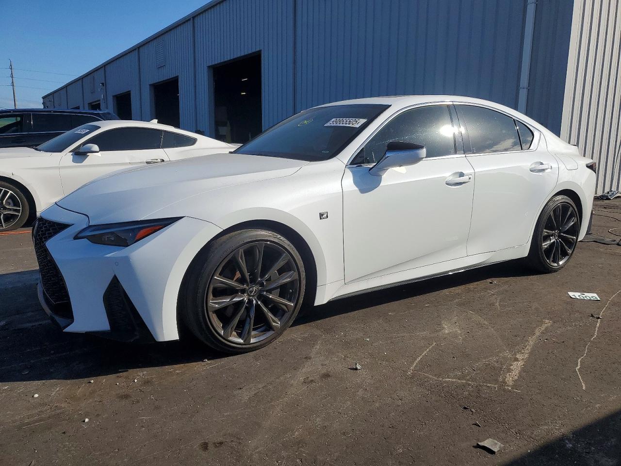 2022 LEXUS IS