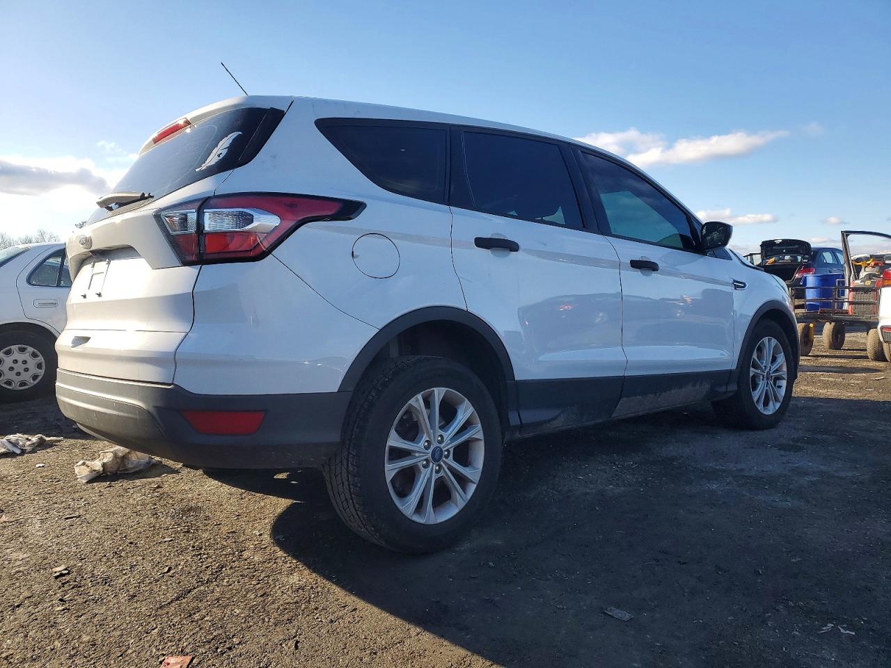 2017 FORD ESCAPE S photo 5