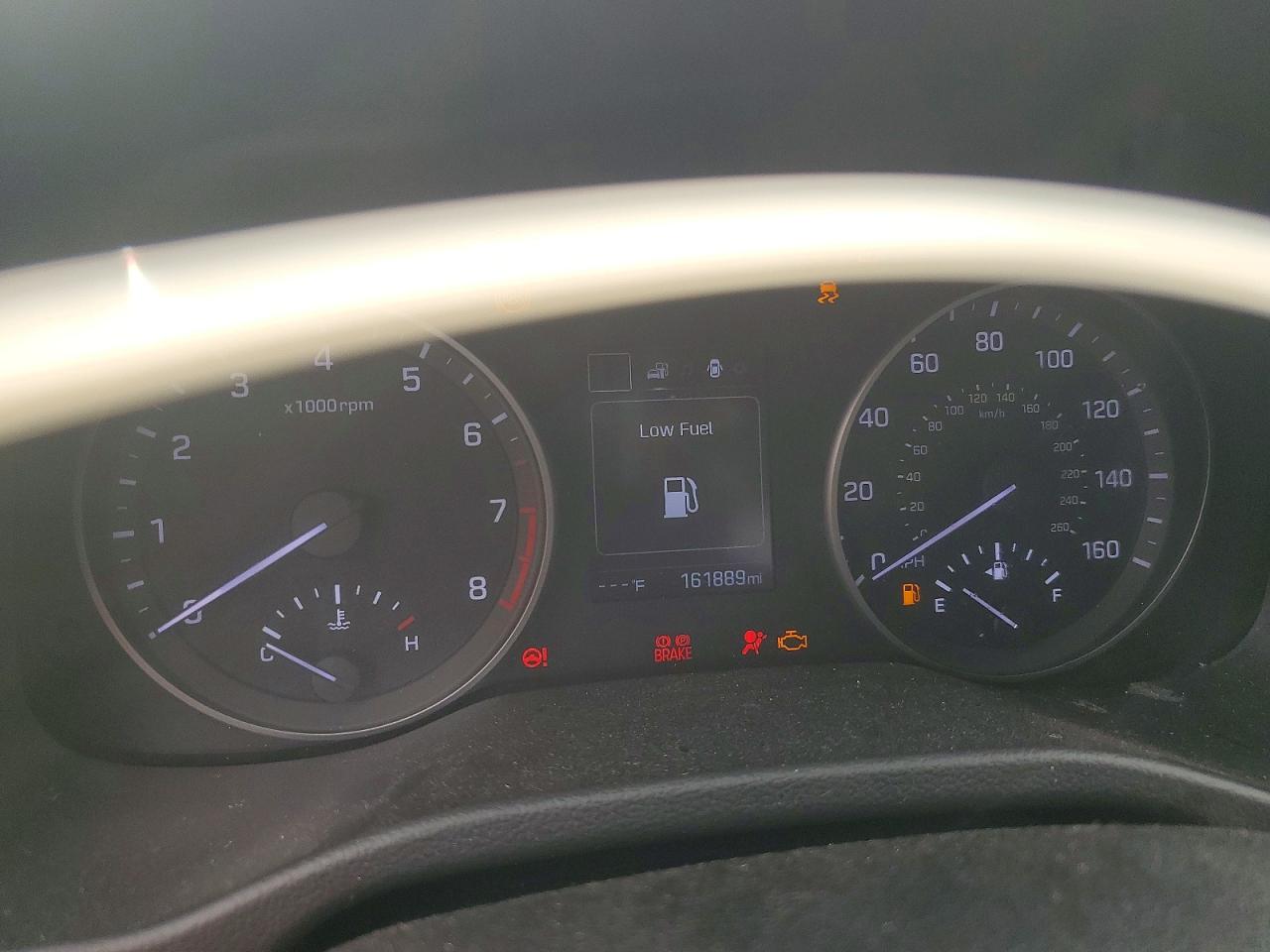 2018 HYUNDAI ELANTRA SEL photo 9