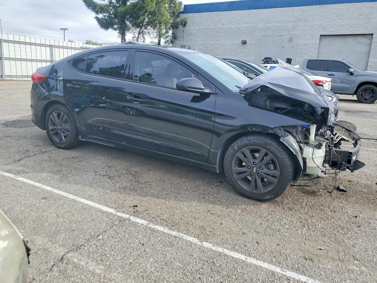 2018 HYUNDAI ELANTRA SEL photo 4