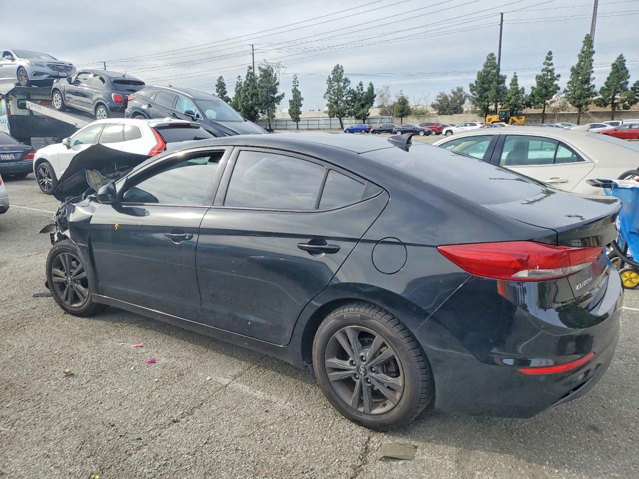 2018 HYUNDAI ELANTRA SEL photo 2