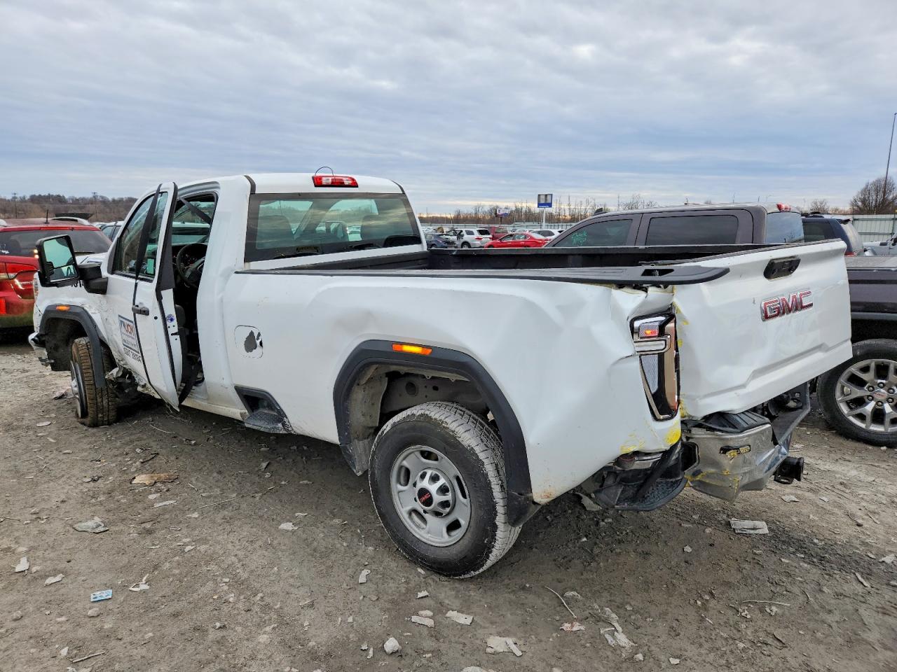 2020 GMC SIERRA C2500 HEAVY DUTY photo 2