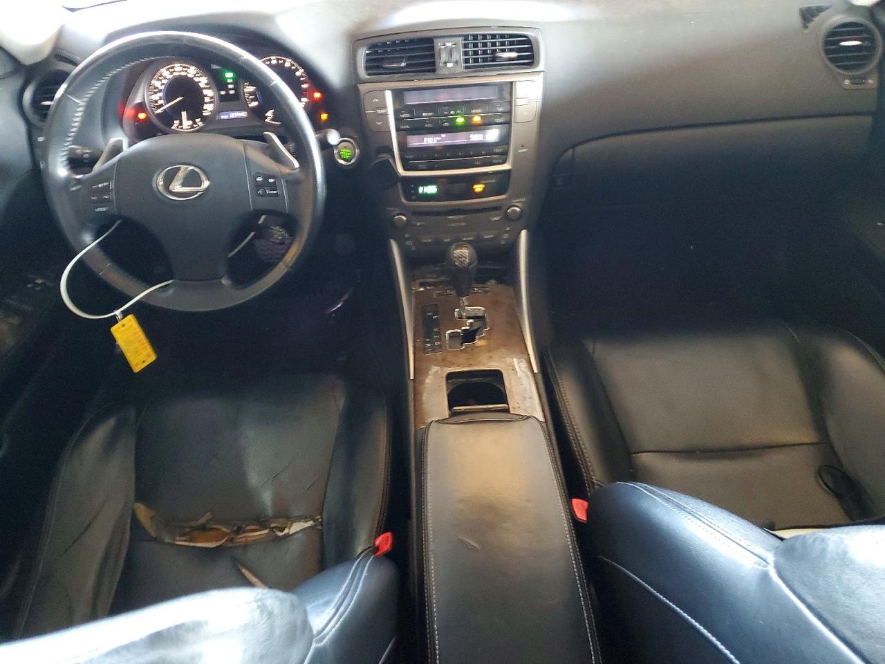 2010 LEXUS IS 250 photo 8