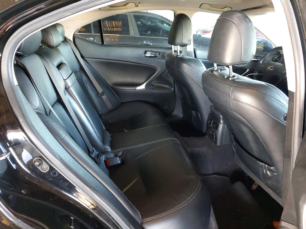 2010 LEXUS IS 250 photo 10