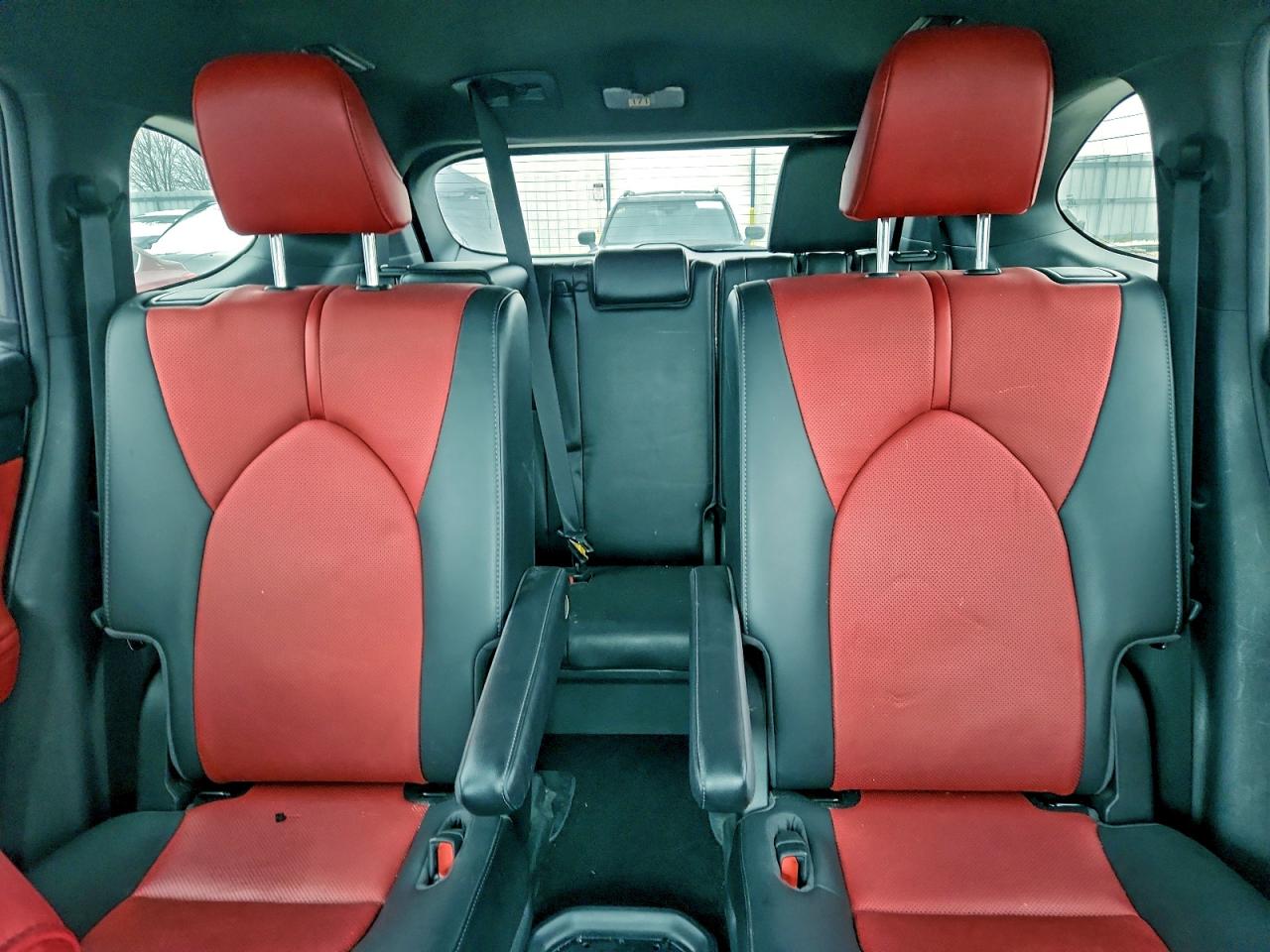 2021 TOYOTA HIGHLANDER XSE photo 10